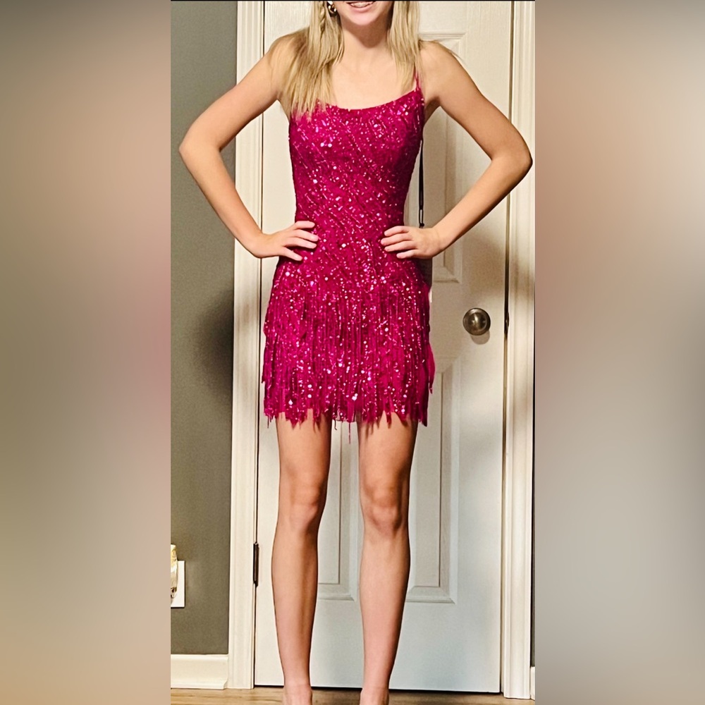 Amarra fuchsiafringe dress authentic NWT size: 00, fringe at bottom